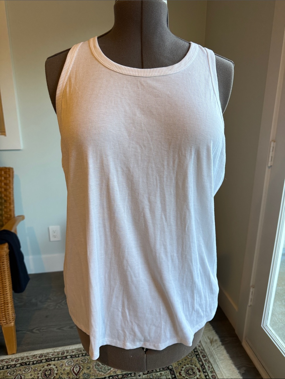 NWOT Danskin Classic White Ribbed Tank Top - Women